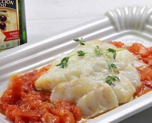 bacalao y tomate confitados con aceite Ybarra