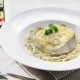 Merluza con gulas al ajillo