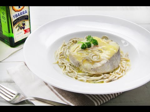 Merluza con gulas al ajillo