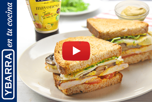 Sándwich de pavo y mayonesa al curry