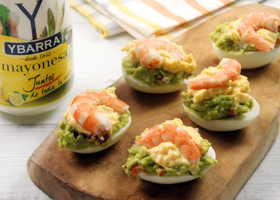huevosrellenosdeguacamoleylangostinos
