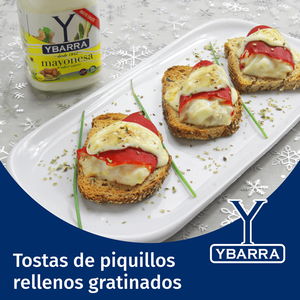 Tostas de piquillos rellenos gratinados