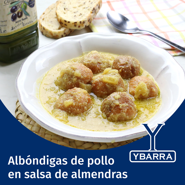 Albóndigas en salsa de almendras