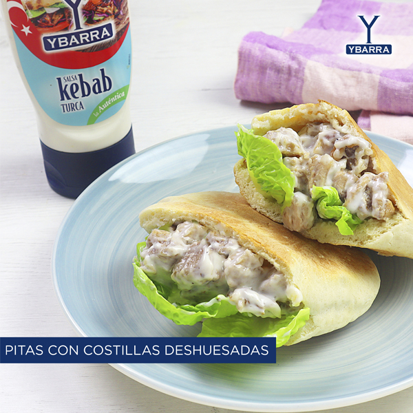 Pitas con costillas y salsa Kebab Ybarra