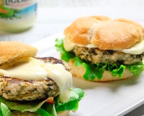 recetas ybarra de hamburguesa de pollo y espinacas con salsa ligera