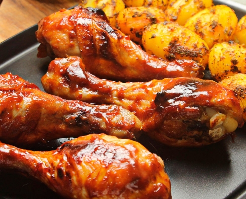 recetas-ybarra-muslos-barbacoa-patatas-salsa-barbacoa