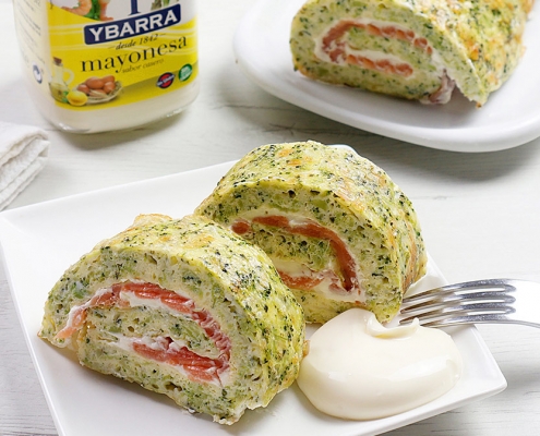 recetas ybarra rollo de tortilla con brocoli, salmon y mayonesa