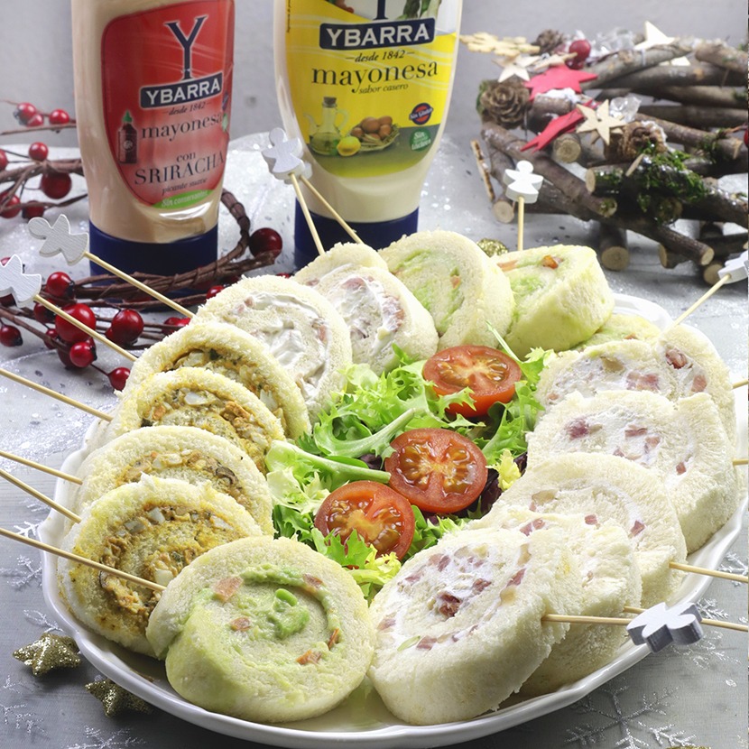Piruletas de pan de molde con mayonesa para Navidad