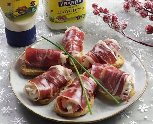 rollitos de jamon, pollo y mayonesa