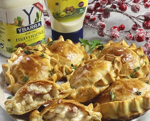 Pastelitos de merluza con mayonesa