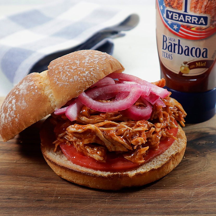 Sándwich de pollo a la barbacoa - Pulled Chicken