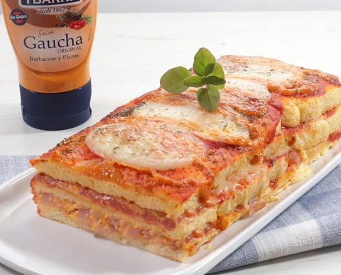 Pastel pizza de pan de molde