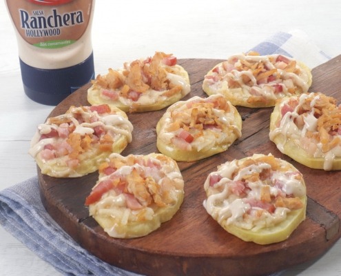 Mini pizzas de patatas con Salsa Ranchera